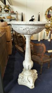 Grande Acquasantiera/Fonte Battesimale in marmo di Carrara - H 137 cm - Venezia - Periodo '700